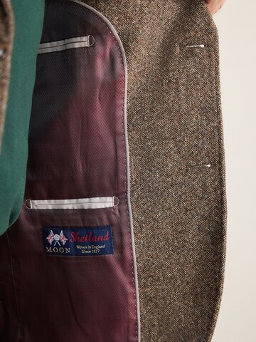 Next Regular fit Colbert in Bruin