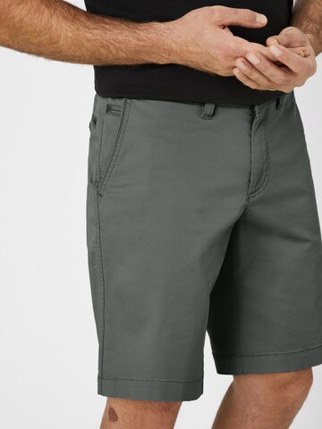 REDPOINT Regular Chino Pants in Green