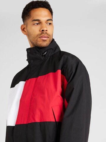 Tommy Jeans Kurtka przejściowa 'ARCHIVE FLAG' w kolorze czarny