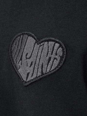 AllSaints T-shirt 'Lover Crew' i svart