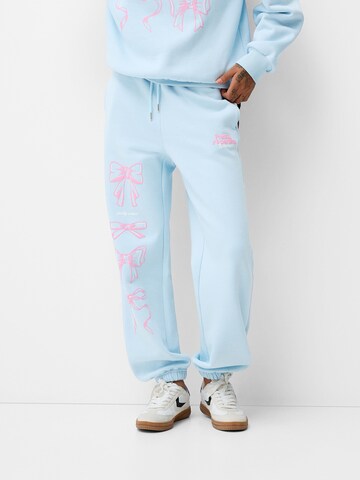 Bershka Tapered Hose in Blau: Vorderseite