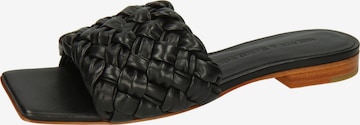 MELVIN & HAMILTON Mules 'Eglantine 1' in Black: front