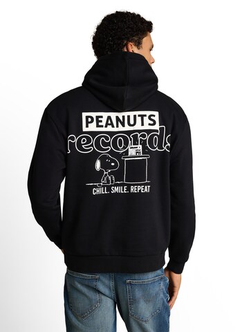 TOM TAILOR DENIM Sweatshirt 'Peanuts' i svart: framsida