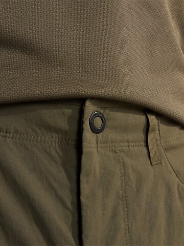 Tapered Pantaloni 'M EXPLORATION REG TAPERED CONVERTIBLE PA' di THE NORTH FACE in verde