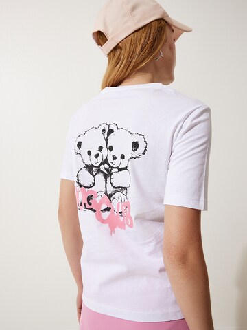 Tricou de la Happiness İstanbul pe alb