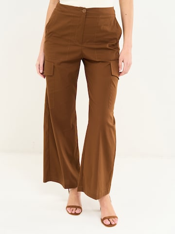Camomilla Italia Wide leg Pants 'Patrick' in Brown: front