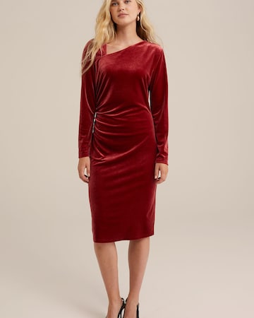 WE Fashion Cocktail dress in Red: front