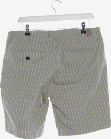 TOMMY HILFIGER Shorts in 32 in Yellow