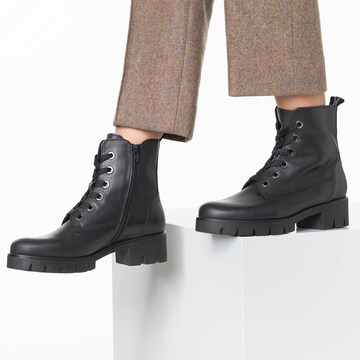 Stivaletto stringato di GABOR in nero