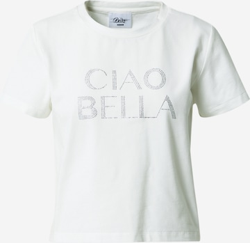 Bella x ABOUT YOU T-shirt 'Isabella' i vit: framsida