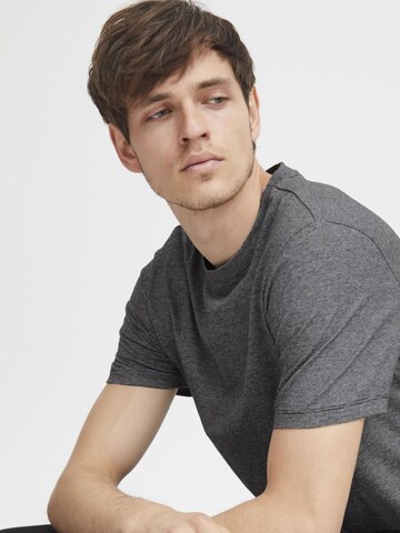 Maglietta 'Thor' di Casual Friday in grigio