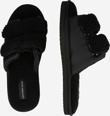 Calvin Klein Jeans - Pantufa em preto