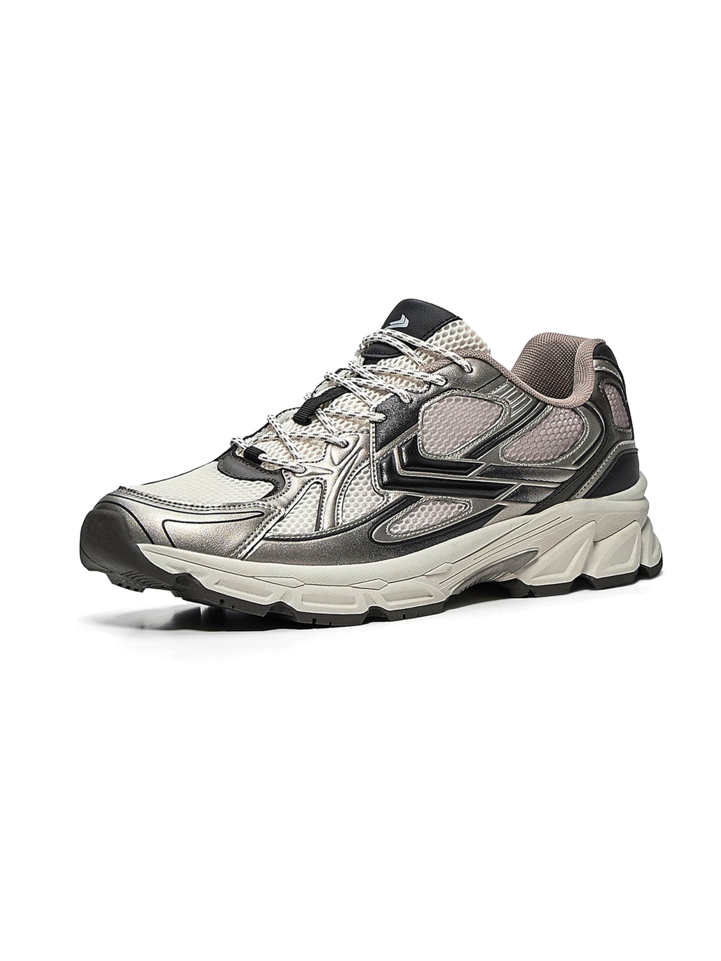 Bershka Sneaker in Bronze: Vorderseite
