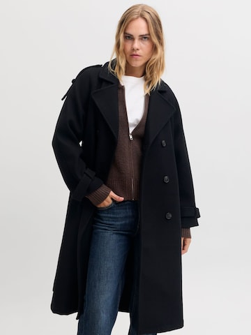 Cappotto di mezza stagione 'ESMA' di JJXX in nero: frontale