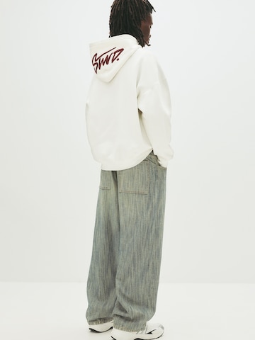 Felpa 'STWD' di Pull&Bear in bianco: frontale