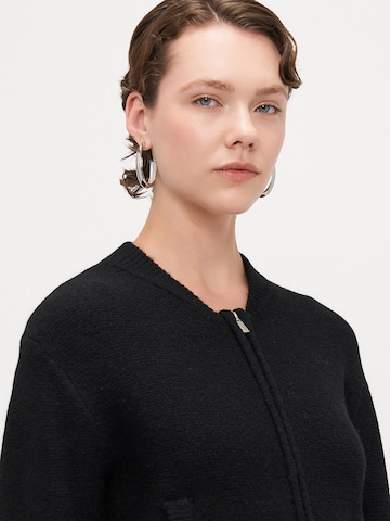 Vero Moda Tall Knit cardigan 'VMHANNA' in Black
