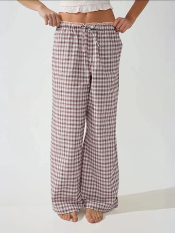 Hiccup Pajama Pants in Red: front