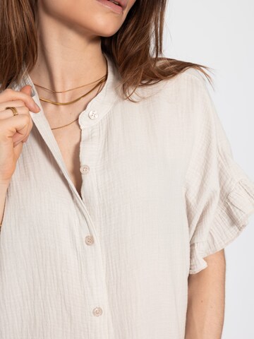 SASSYCLASSY Shirt in Beige