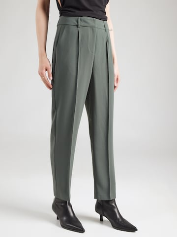 Tapered Pantaloni con piega frontale 'Elsa' di ABOUT YOU in verde: frontale