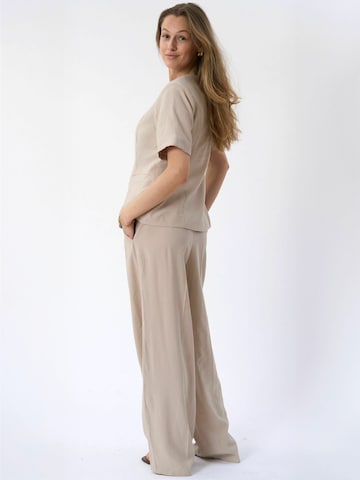 Blazer ' Isolde ' di TEESHOPPEN in beige