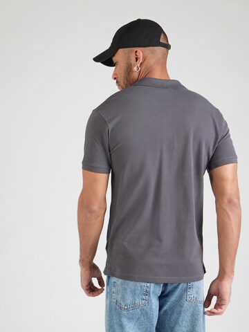 T-Shirt 'ERUGGY 3' NAPAPIJRI en gris : derrière