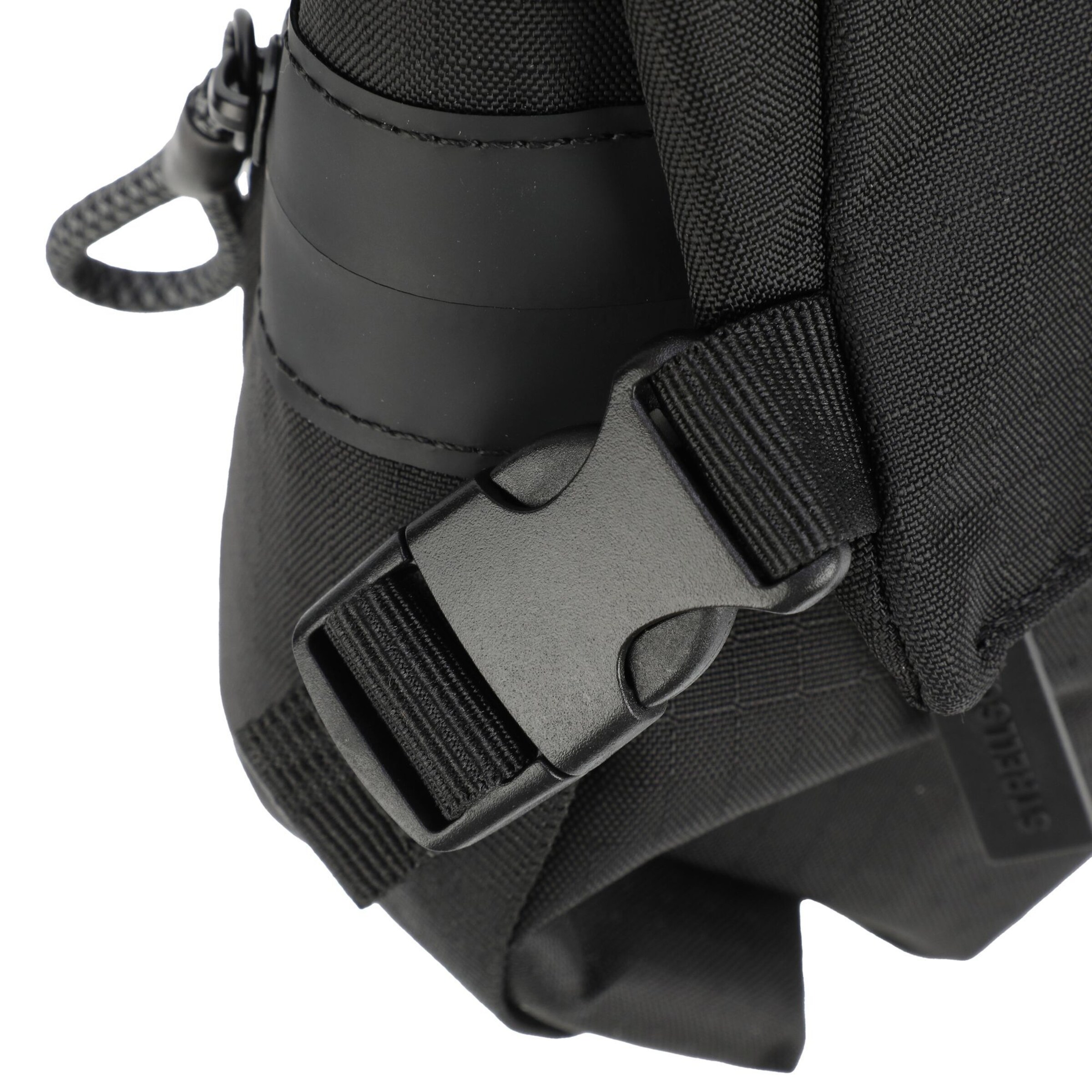 STRELLSON Umhängetasche 'Northwood Rs Bruno' in Schwarz