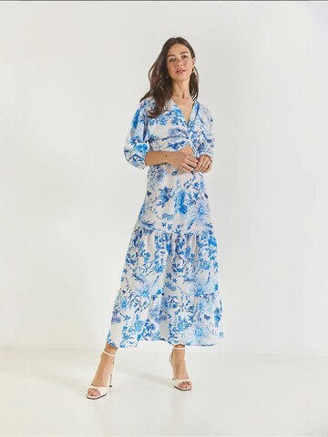 Robe Bianco Lucci en bleu