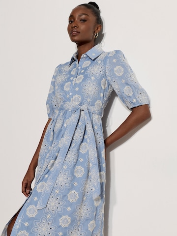 Robe ' ' Apricot en bleu