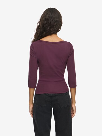 Noisy may Shirt 'NMStormi' in Red
