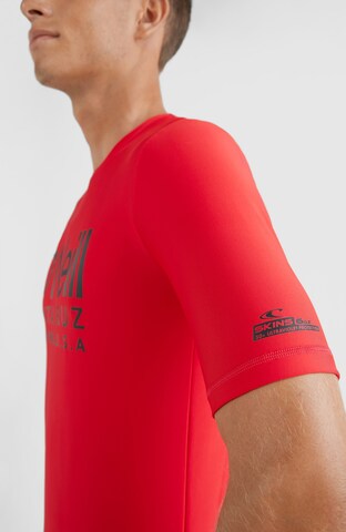 T-Shirt fonctionnel 'Cali' O'NEILL en rouge