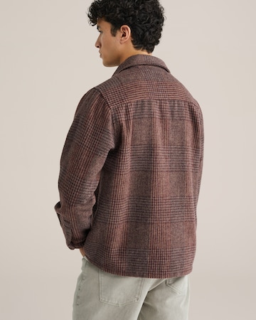 WE Fashion Mugav suurus Triiksärk, värv punane