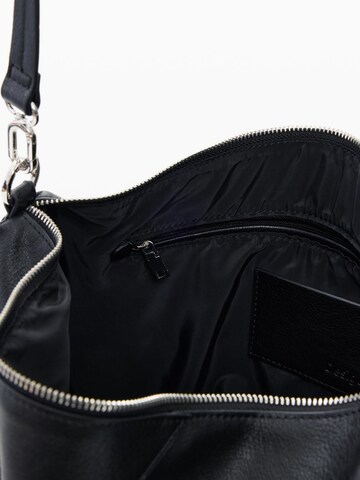 Desigual Taška přes rameno – černá