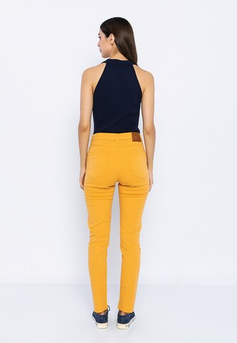 Basics and More Slimfit Hose in Gelb