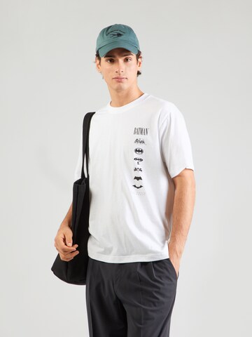 GAP Тениска 'BATMOBILES' в бяло