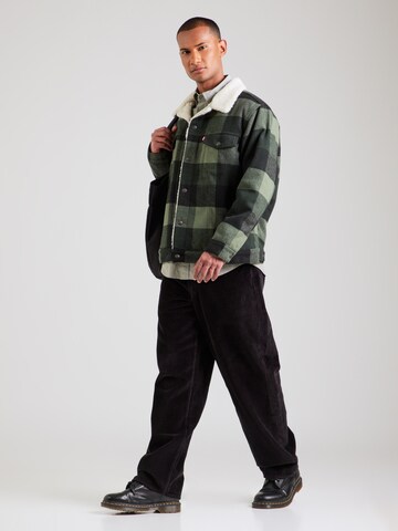 LEVI'S ® Prechodná bunda 'Relaxed Fit Plaid Sherpa Trucker Jacket' - Zelená