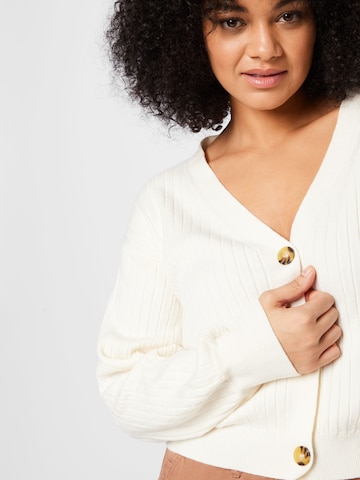ABOUT YOU Curvy Knit Cardigan 'Leoni' in Beige