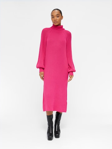 OBJECT Úpletové šaty 'Line' – pink