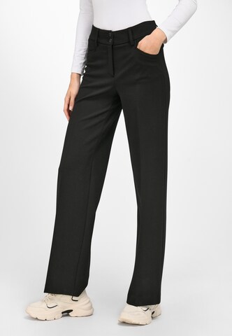 Peter Hahn Boot cut Pleated Pants 'Cornelia' in Black: front