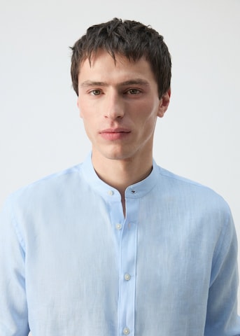 MANGO MAN Regular fit Button Up Shirt in Blue