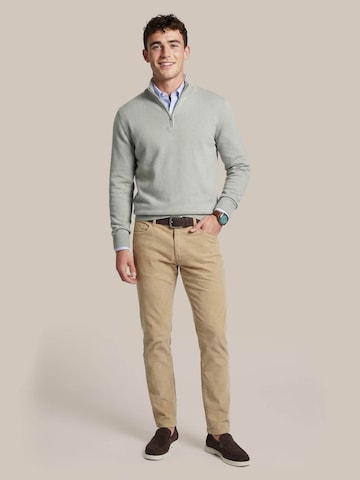Steppin' out Sweater in Grey: front
