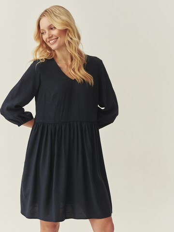 TATUUM Šaty - Modrá: predná strana