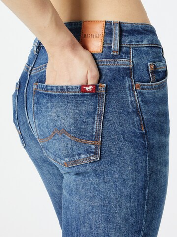 Regular Jeans 'Crosby' de la MUSTANG pe albastru