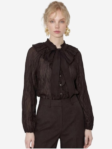 Bianco Lucci - Blusa em castanho: frente