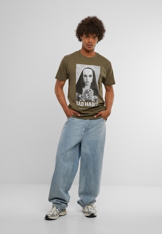 Tricou 'Bad Habit Tee' de la Mister Tee pe verde
