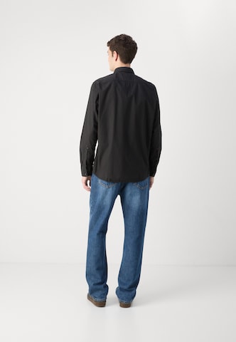 Coupe regular Chemise 'Relegant_6' BOSS en noir