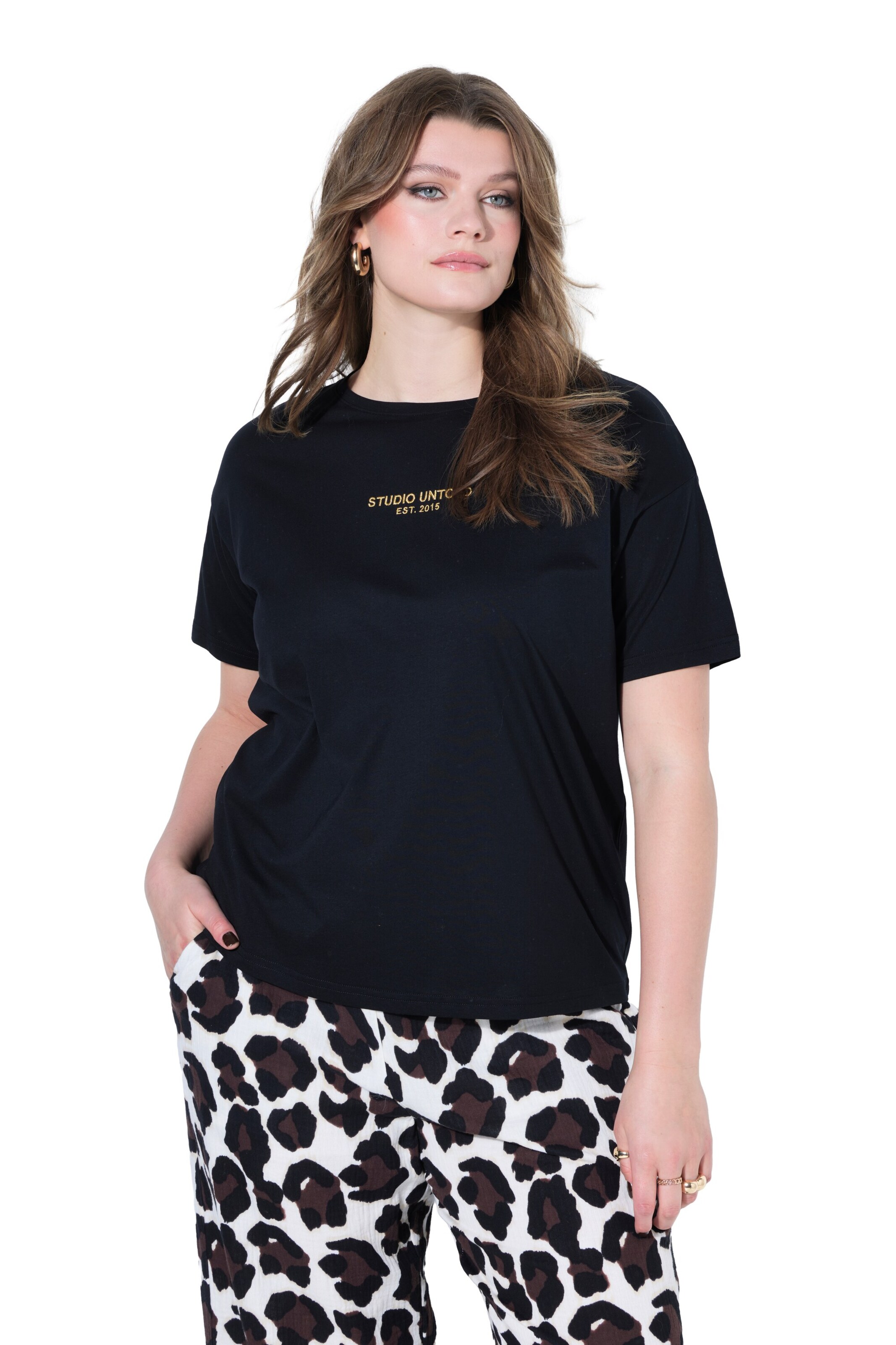 Studio Untold Shirt in Schwarz: Vorderseite