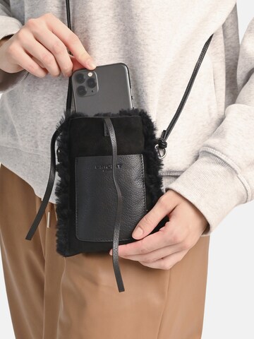 Protection pour smartphone 'LENI' Crickit en noir