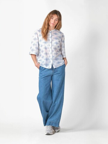 Tricou ' Mimi ' de la Klitmøller Collective pe alb