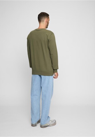 MT Men Sweatshirt 'Can´t Hang With Us' in Green