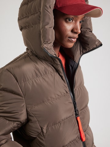 Cappotto invernale 'ZUERS' di No. 1 Como in marrone